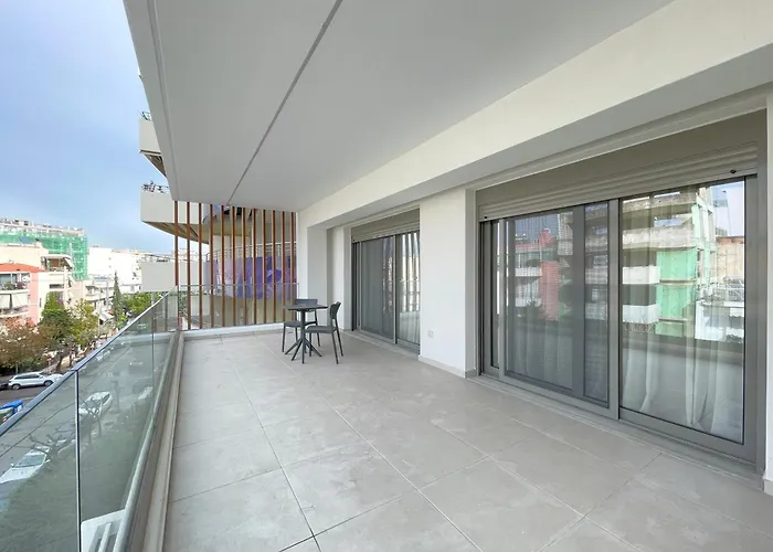 Cultural Retreat Near Stavros Niarchos Center